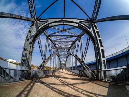 Old Harburger bridge, crossing Elbe river, Hamburg, Germany, Europe