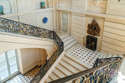 Stone staircase at Château de Bel?il, Baroque moated castle in Beloeil and residence of the princes