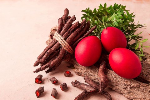 Madder dye, Endro, rhizome for egg coloring, viva magenta color, Easter, Georgia, Asia