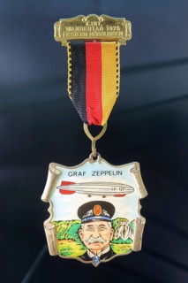 Commemorative medal with portrait of Count Zeppelin, Zeppelin Museum Friedrichshafen,