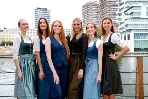 Barbara Meier (3rd from left) and models at the fair fashion show of the Angermaier Greenline X