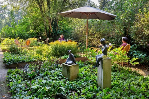 Sculpture group and garden terrace at the teahouse in the historic spa gardens, Bad Pyrmont,