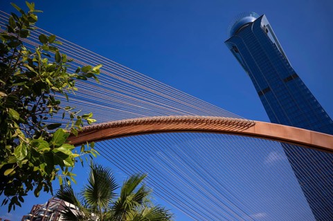 Hotel St. Regis The Palm with viewing platform The View At The Palm, Palm Jumeirah, Dubai, United