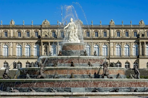 Latona Fountain, Latona Fountain, fountain with statue of the goddess Latona, castle park,