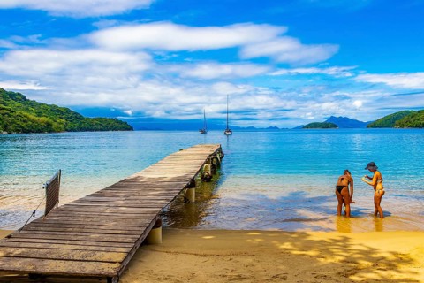 Ilha Grande Brazil 23. November 2020 Amazing Mangrove beach and Pouso beach on with wooden jetty