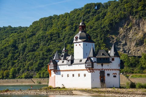 Pfalzgrafenstein Castle, also known as the Pfalz near Kaub, Falkenau rock island in the Rhine,