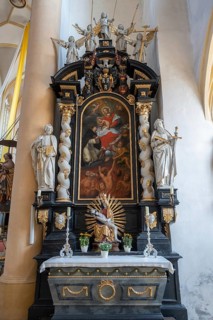 Side altar from 1685, in the church of St Vitus, 16th century, Iphofen, Lower Franconia, Bavaria,