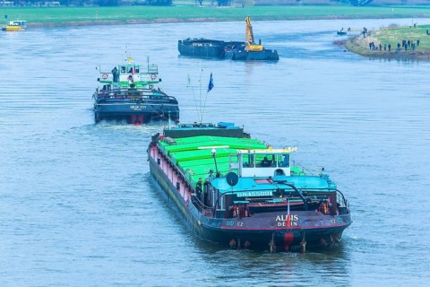 Shipwreck on the Elbe