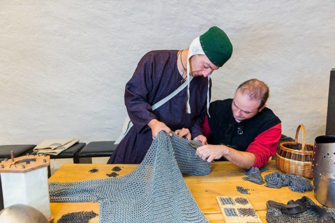 Living Castle, A Visit to the Royal Family