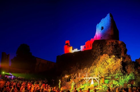 Frauenstein, music, light and stones