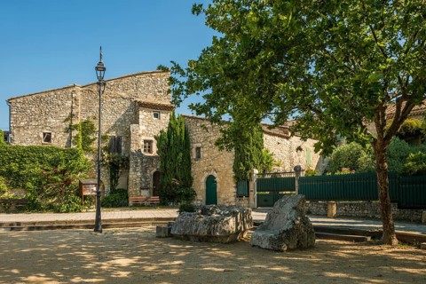 Medieval mountain village, La Garde-Adhémar, Plus beaux villages de France, Département Drôme,