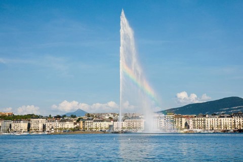 The Jet d'eau, the landmark in the Lake Geneva basin, Canton Geneva, Switzerland, Europe