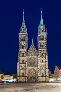St. Lorenz, Gothic church building, Protestant city church with two towers of 80, 8 and 81 metres