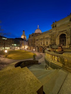 Building of the Saxon Art Association and the Academy of Fine Arts. Brühl's Terrace is an