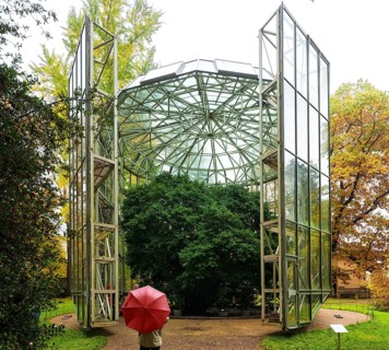 Pillnitz Palace Park Enclosure of the camellia
