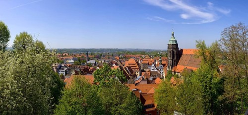 Pirna is a large district town and the administrative seat of the Sächsische Schweiz-Osterzgebirge