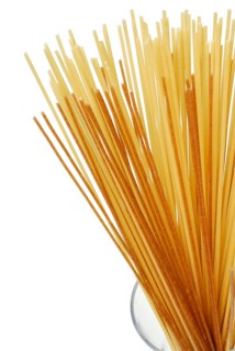 Spelt spaghetti and spaghetti made from durum wheat semolina