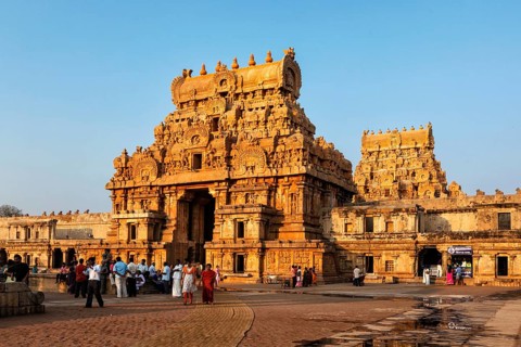 TANJORE, INDIA, MARCH 26, 2011: Famous Brihadishwarar Temple in Tanjore (Thanjavur), Tamil Nadu,