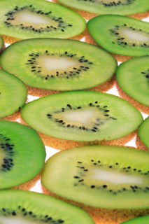 Sliced gooseberry ( Actinidia chinensis, Actinidia) , kiwi fruit