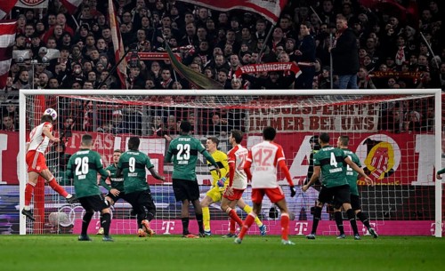 Goal, header Harry Kane FC Bayern Munich FCB (09) penalty area scene, goal area scene, Allianz