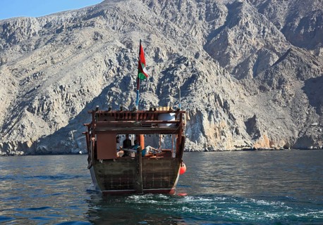 Dhow in the bays of Musandam, Shimm Strait, in the Omani enclave of Musandam, Oman, Asia