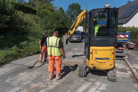 Road works for laying fibre optics, Schnaittach, Middle Franconia, Bavaria, Germany, Europe