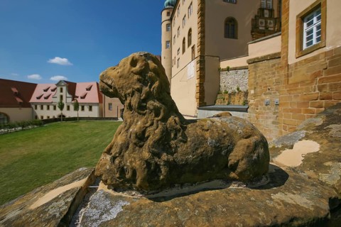 Kapfenburg Castle, stone fugue, lion sculpture, architecture, historical building, castle of the