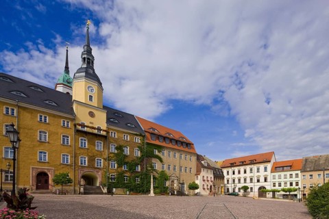 Roßwein is a small town in Saxony. The name comes from the Old Sorbian Rusavin. This goes back to