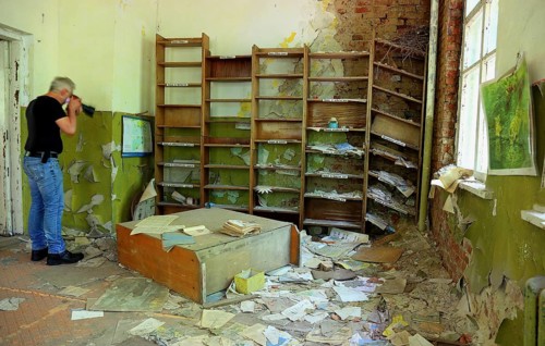 Anonymous photographer in the closed and uninhabitable 30-kilometre zone around the Chernobyl power