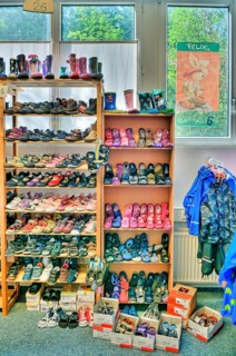 Children's shoes, children's clothing, shop, retail, shoe trade, fashion, shopping