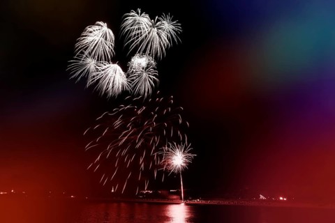 Fireworks in the night sky, beach fireworks, Heringsdorfer Kaisertage, summer festival in the