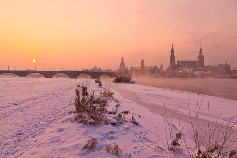 Dresden morning fog over the Elbe