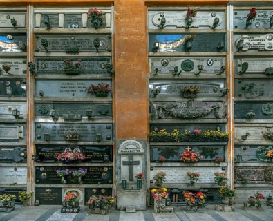 Wall with decorated graves at the Monumental Cemetery, Cimitero monumentale di Staglieno), Genoa,