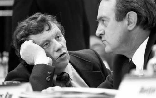 Election Party Congress of the SPD on 09.06.1980 in Essen.Friedhelm Farthmann, Johannes Rau v.l,