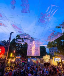 DEU Saxony Dresden Schaubudensommer The International Summer Festival for Theatre, Pleasure and