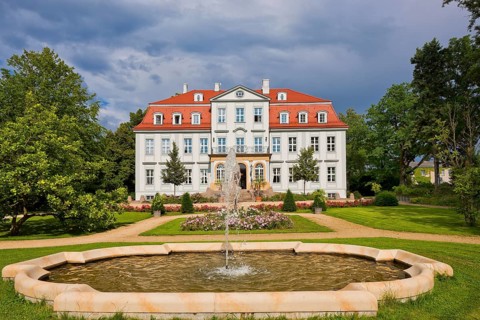 Güldengossa Palace and Park near Leipzig