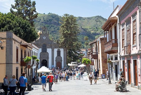 Pedestrian zone Calle Iglesia Chica in Teror, Las Palmas Province, Gran Canaria, Canary Islands,