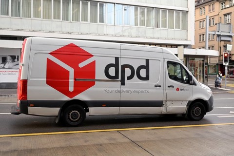 Delivery van dpd parcel service