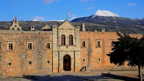 Main entrance, national flag, forecourt, tree, Ida massif, Psiloritis, snow-capped mountain,