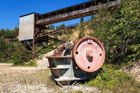 Conveyor system and sorting plant in the disused Vatter porphyry quarry, Dossenheim,