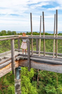 Girls on the Usedom treetop walk, Baltic resort Heringsdorf, Usedom Island, Mecklenburg-Western