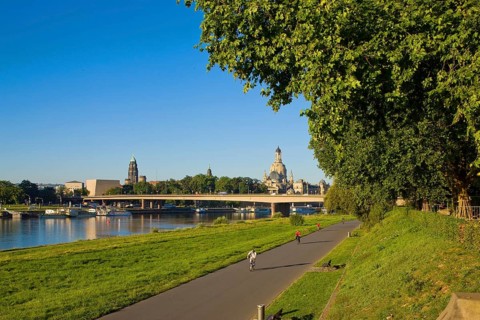 DEU Saxony Dresden Dresden Silhouette