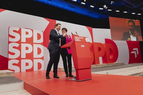 (L-R) Lars Klingbeil, SPD-Parteivorsitzender, und Saskia Esken, Bundesvorsitzender der SPD,