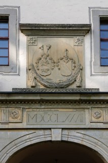 Geislingen moated castle, passageway of the north-east wing, classical portal with pilasters, year