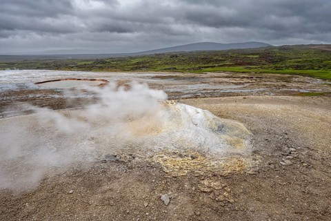 Steaming fumarole, Hveravellir geothermal area, Icelandic Highlands, Suðurland, Iceland, Europe