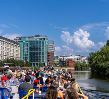 Steamer with passengers on the Spree in Berlin-Moabit, Germany, Europe