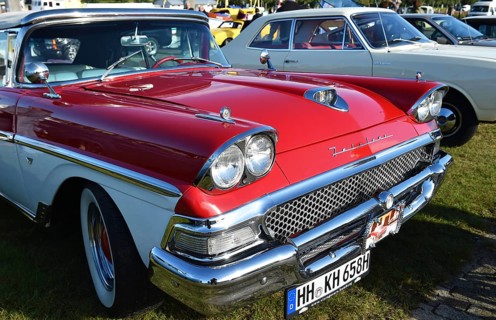 Ford Fairlane 500, Skyliner, 1958, with whitewall tyres, at a classic car meeting in Büsum,
