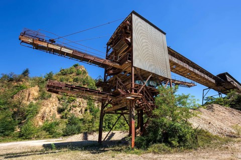 Conveyor system and sorting plant in the disused Vatter porphyry quarry, Dossenheim,