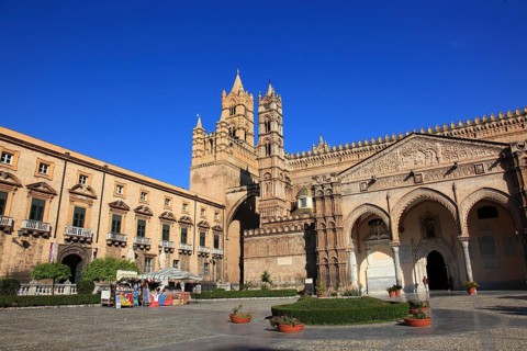 City of Palermo, the Cathedral Maria Santissima Assunta, from left the building of the Museo