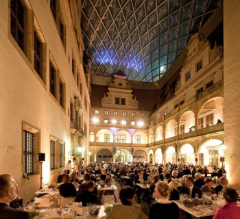 Residential palace small courtyard